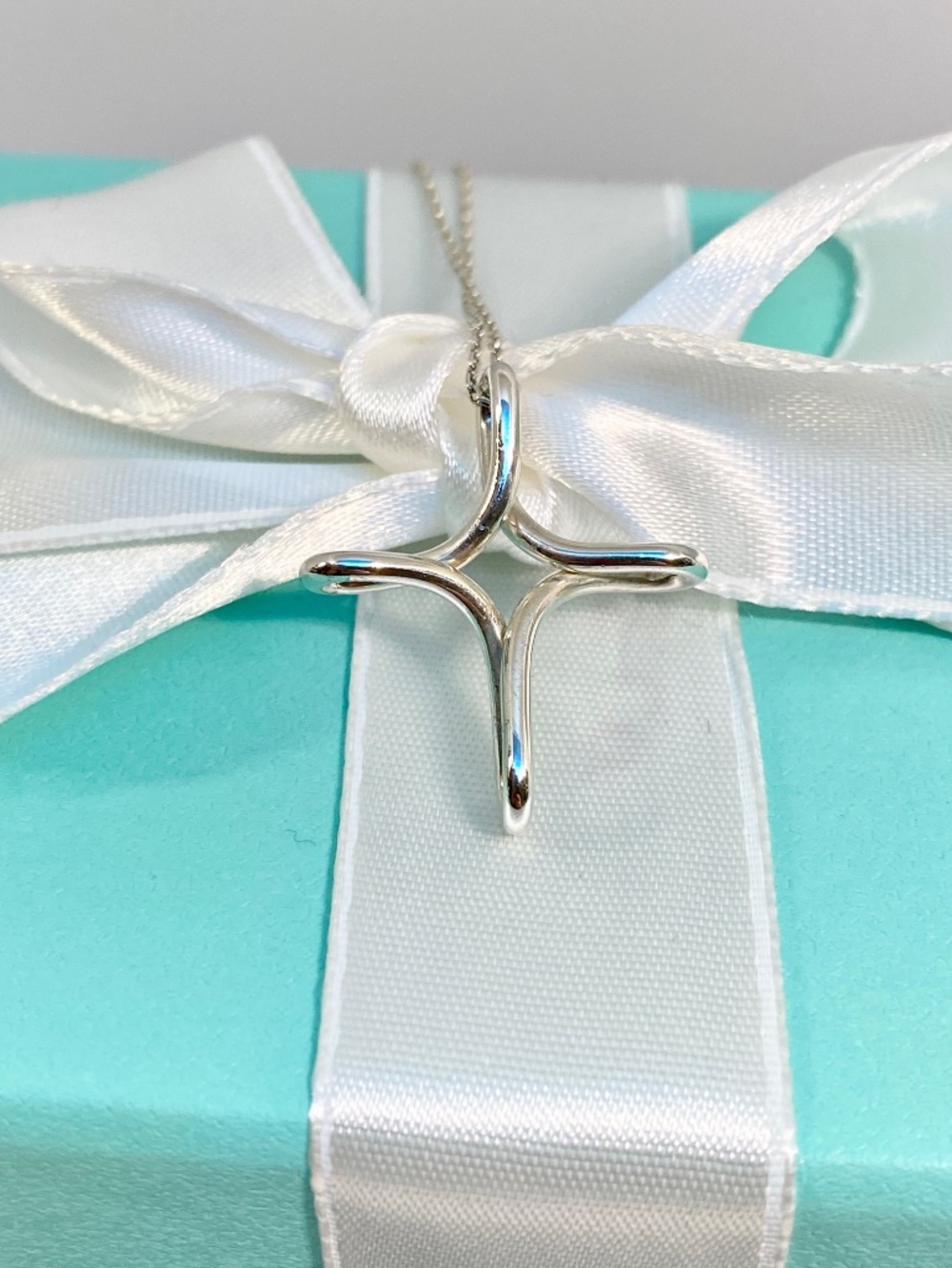 Tiffany & Co. Elsa Peretti Infinity Cross Necklace Sterling Silver 20” 25mm - Picture 6 of 9